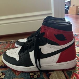 Air Jordan 1 Mid